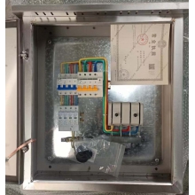 光伏發(fā)電分布式并網(wǎng)匯流箱無表位